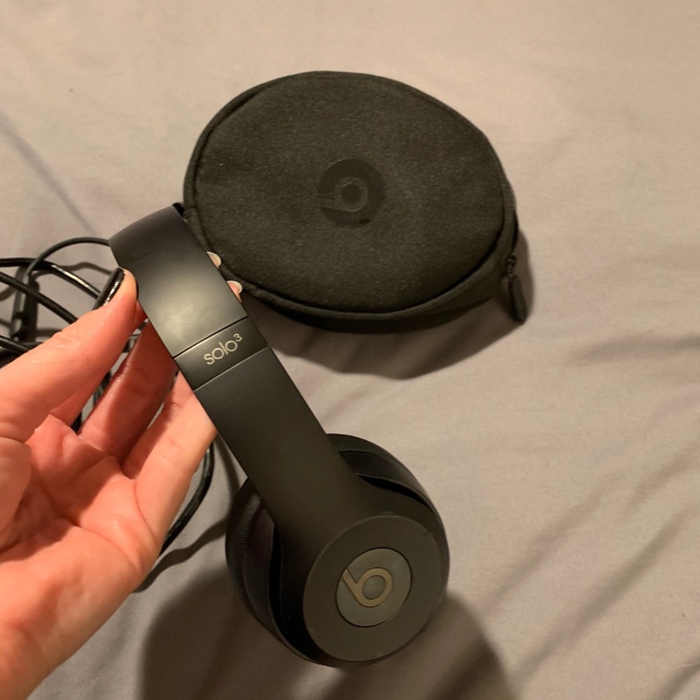 Beats solo 3 headphones